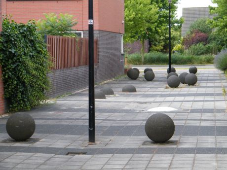 Bollen in Pyreneeënstraat