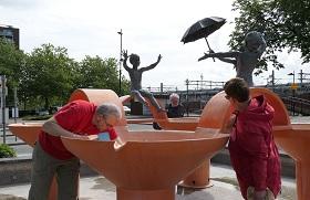Met vertraging: schoonmaak fontein